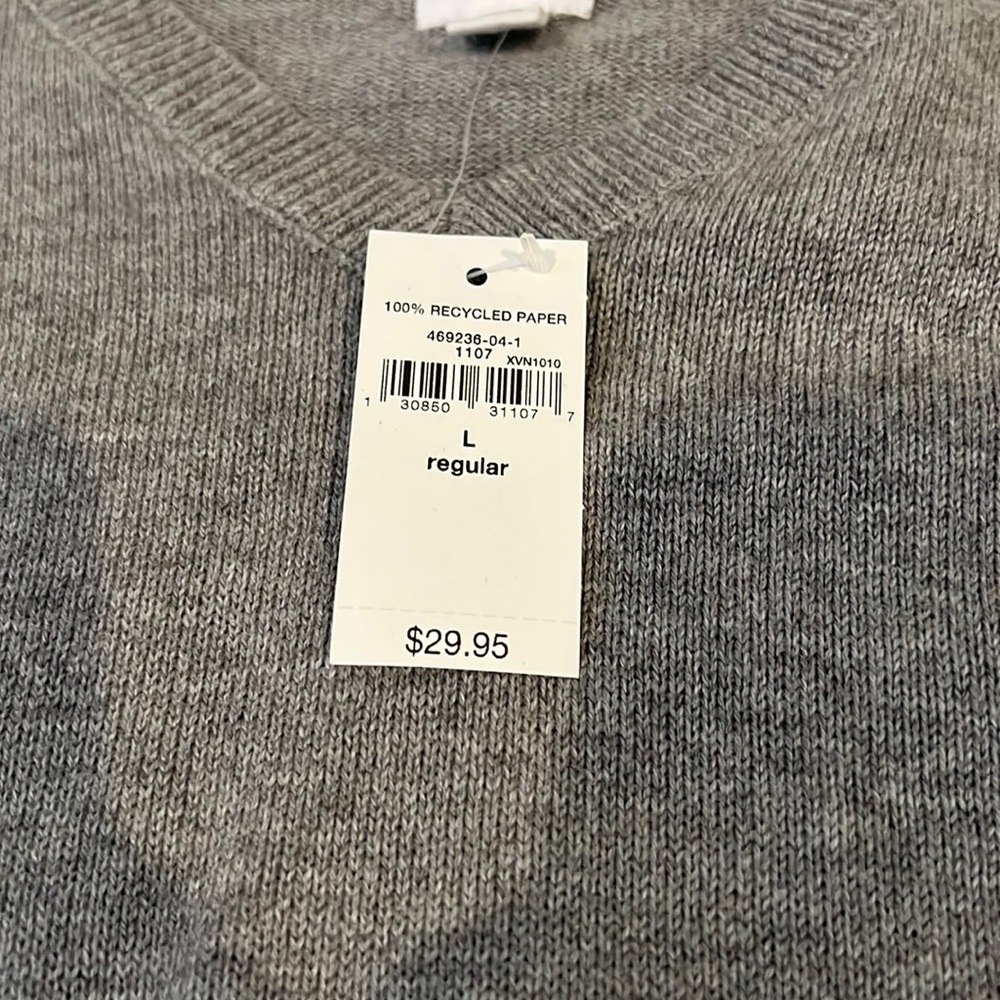 - Boys Gap kids large regular grey V-neck sweater - Picture 4 of 10